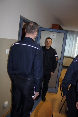 Policjanci na odprawie.