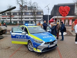 Policyjny radiowóz.