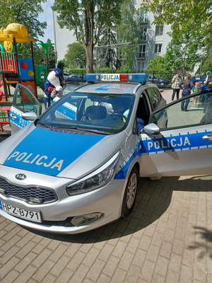 Policyjny radiowóz