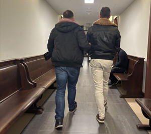 Policjant i zatrzymany.