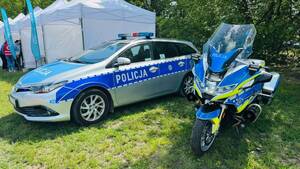 Motocykl i radiowóz