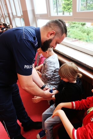 Policjant w szkole