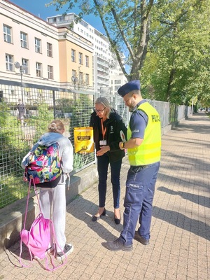 Przedstawiciel Delegatury SCB i Policjant